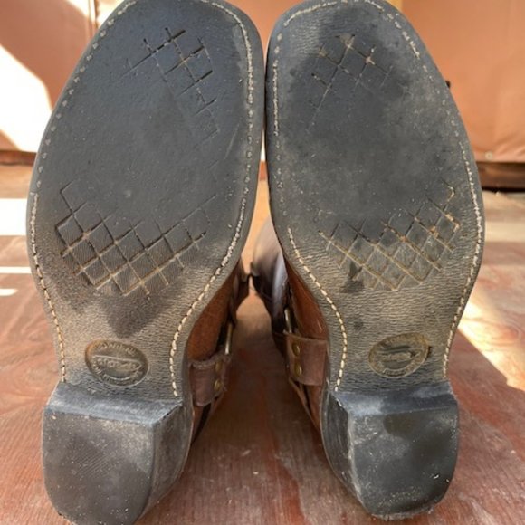 Women's Frye Harness 12R Boots Size 7 - Picture 7 of 8